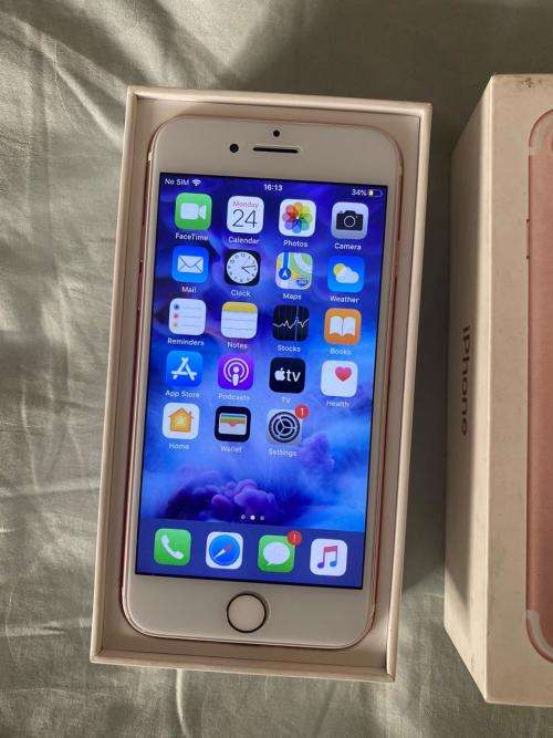 iPhone 7 Rose Gold (128GB) *EXCELLENT CONDITION * , comes with box and all accessories