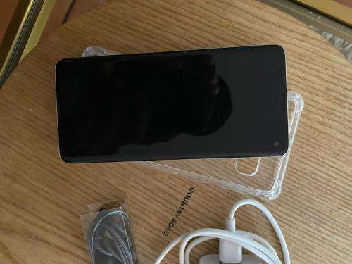 Samsung Galaxy S10 Prism Black (128GB) *EXCELLENT CONDITION * + all accessories (SINGLE SIM)