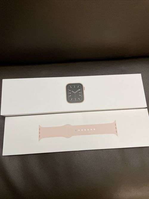 Apple Watch Series 6 (40mm) Gold with additional Sport straps EXCELLENT CONDITION