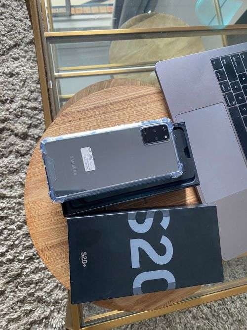 Samsung Galaxy S20Plus Cosmic Gray(128GB)*EXCELLENT CONDITION box and accessories (DUAL SIM)
