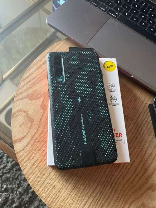 Huawei P30 (128 GB) *EXCELLENT CONDITION* + packaging and all accessories