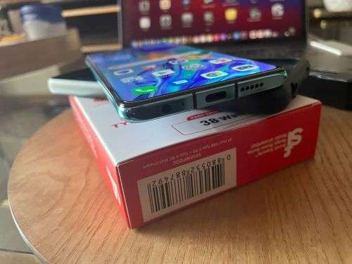 Huawei P30 (128 GB) *EXCELLENT CONDITION* + packaging and all accessories