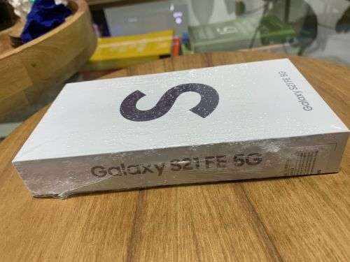 Samsung Galaxy S21 FE 5G Dual Sim (128GB) *BRAND NEW SEALED *