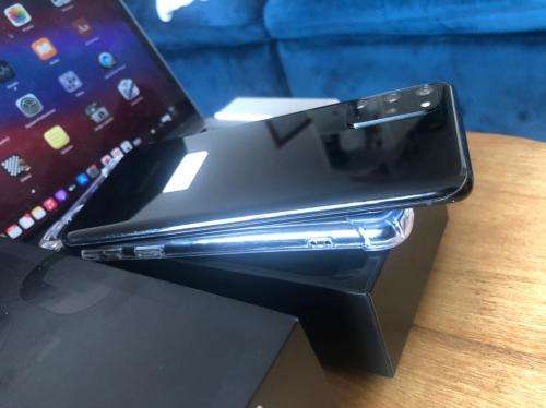 Samsung Galaxy S20 Plus (128GB) Black *EXCELLENT CONDITION *  + Box and accessories