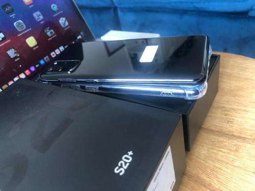 Samsung Galaxy S20 Plus (128GB) Black *EXCELLENT CONDITION *  + Box and accessories