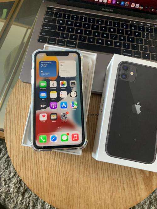 iPhone 11 Black (128GB)  Excellent Condition + Box and Accessories