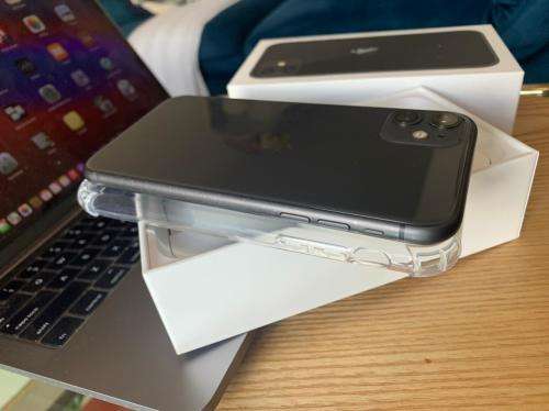 iPhone 11 Black (128GB)  Excellent Condition + Box and Accessories