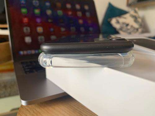 iPhone 11 Black (128GB)  Excellent Condition + Box and Accessories