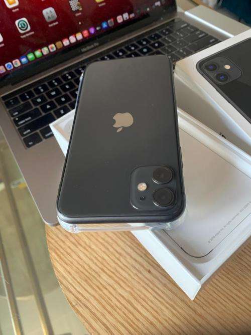 iPhone 11 Black (128GB)  Excellent Condition + Box and Accessories