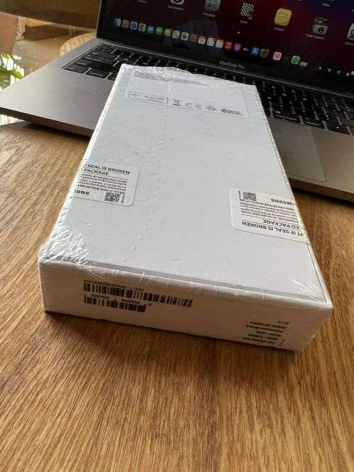 Samsung Galaxy A53 5G Dual Sim (128GB) *BRAND NEW SEALED * + screen protector and pouch.