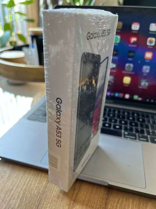 Samsung Galaxy A53 5G Dual Sim (128GB) *BRAND NEW SEALED * + screen protector and pouch.
