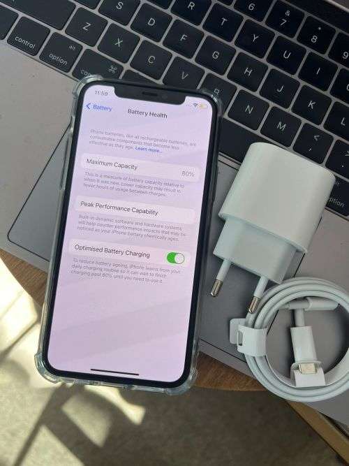 iPhone 11 Pro Space Grey (64GB) Excellent Condition + Fast Charger and pouch *Faulty FaceID*