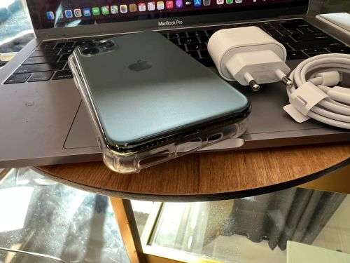 iPhone 11 Pro Space Grey (64GB) Excellent Condition + Fast Charger and pouch *Faulty FaceID*