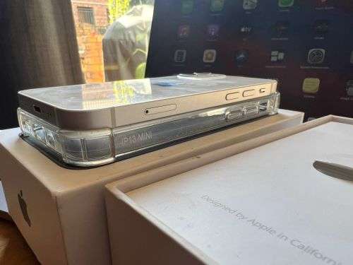 iPhone 12 Mini (64GB) in Excellent Condition + box and accessories