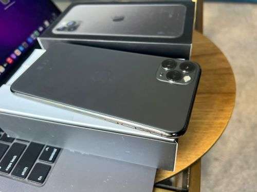 iPhone 11 Pro Max Space Grey (64GB) + extras worth R399 *EXCELLENT LIKE NEW CONDITION *