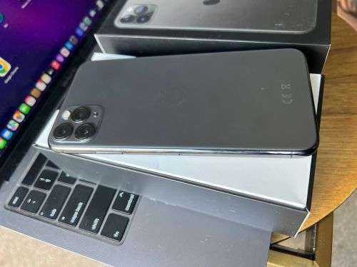 iPhone 11 Pro Max Space Grey (64GB) + extras worth R399 *EXCELLENT LIKE NEW CONDITION *