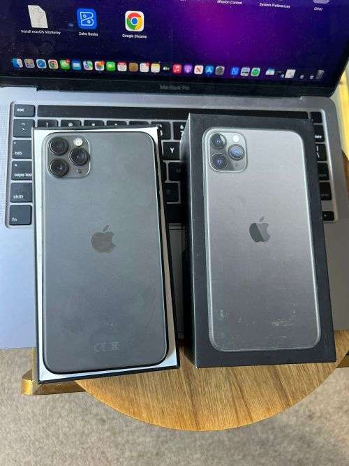 iPhone 11 Pro Max Space Grey (64GB) + extras worth R399 *EXCELLENT LIKE NEW CONDITION *