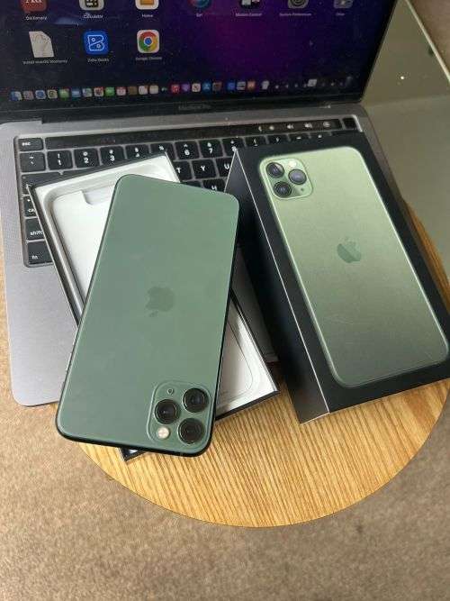 iPhone 11 Pro Max Space Grey (256GB) * EXCELLENT CONDITION  + box and all accessories