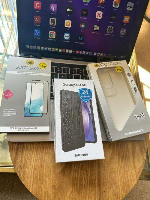 Samsung Galaxy A54 5G Dual Sim  (256GB) + Extras worth R550*BRAND NEW SEALED *