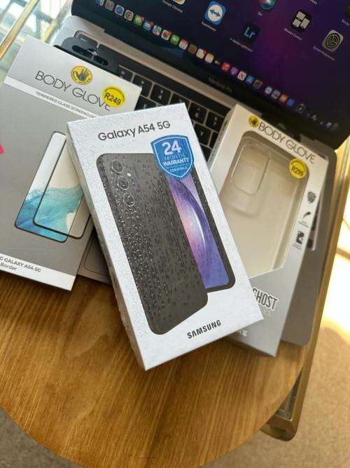 Samsung Galaxy A54 5G Dual Sim  (256GB) + Extras worth R550*BRAND NEW SEALED *