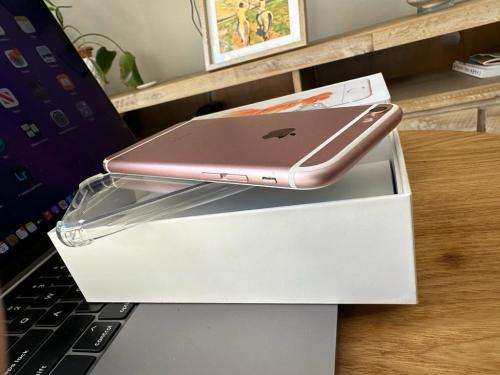 iPhone 6S Rose Gold (64GB) * EXCELLENT CONDITION  + box and all accessories