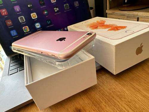 iPhone 6S Rose Gold (64GB) * EXCELLENT CONDITION  + box and all accessories