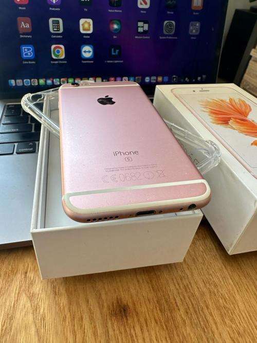 iPhone 6S Rose Gold (64GB) * EXCELLENT CONDITION  + box and all accessories