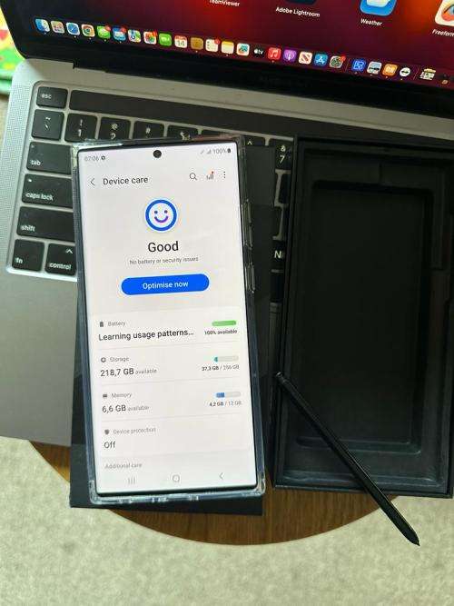Samsung Galaxy S23 Ultra Black 12GB Ram (256GB)*EXCELLENT CONDITION *  + Box and accessories