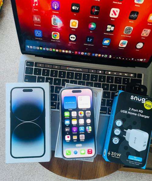 iPhone 14 Pro (128GB) Space Black * EXCELLENT AS NEW CONDITION* + Box & charger