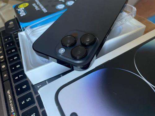 iPhone 14 Pro (128GB) Space Black * EXCELLENT AS NEW CONDITION* + Box & charger