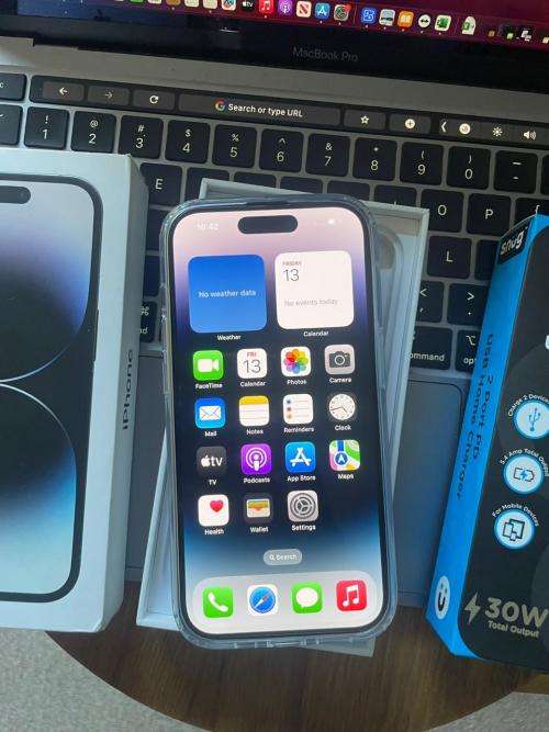 iPhone 14 Pro (128GB) Space Black * EXCELLENT AS NEW CONDITION* + Box & charger