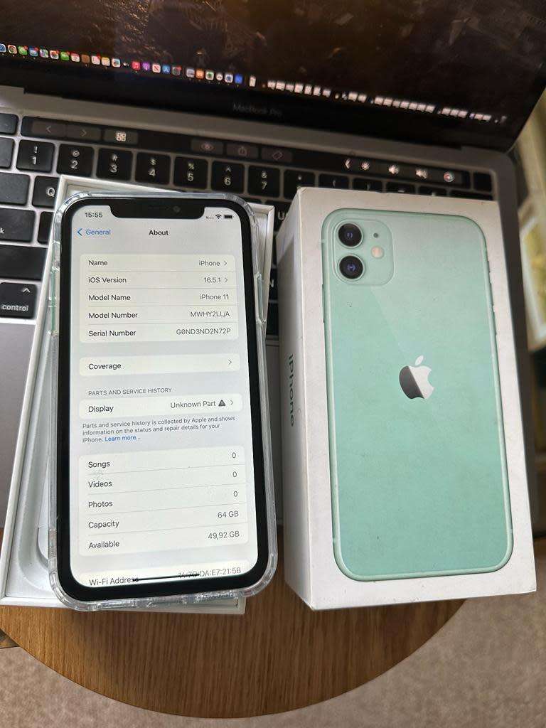 iPhone 11 (64GB) Blue +box &accessories. Excellent RefurbishedCondition *OPEN TO ALL NETWORKS*