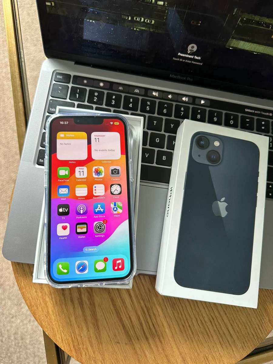 iPhone 13 , Blue (128GB)  Excellent Refurbished Condition + box, charger and Accessories