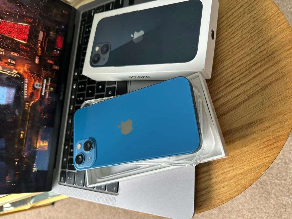 iPhone 13 , Blue (128GB)  Excellent Refurbished Condition + box, charger and Accessories