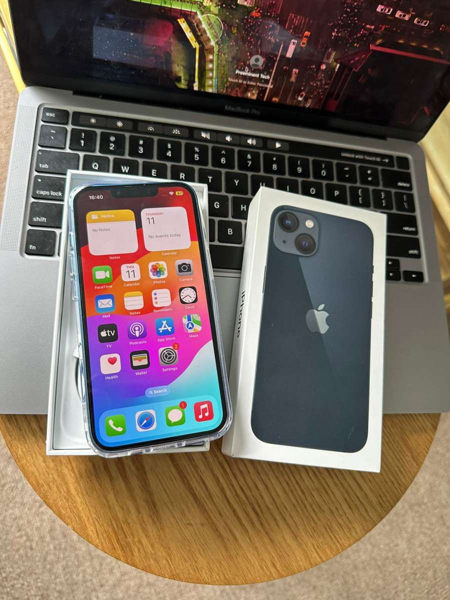 iPhone 13 , Blue (128GB)  Excellent Refurbished Condition + box, charger and Accessories