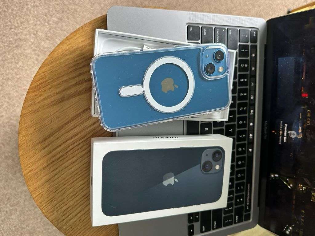 iPhone 13 , Blue (128GB)  Excellent Refurbished Condition + box, charger and Accessories