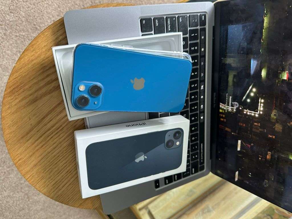 iPhone 13 , Blue (128GB)  Excellent Refurbished Condition + box, charger and Accessories