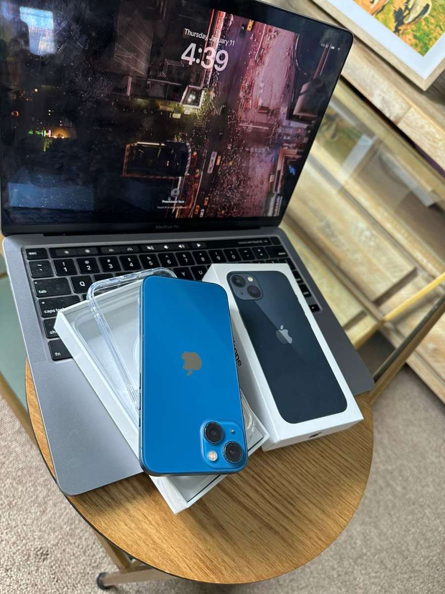 iPhone 13 , Blue (128GB)  Excellent Refurbished Condition + box, charger and Accessories