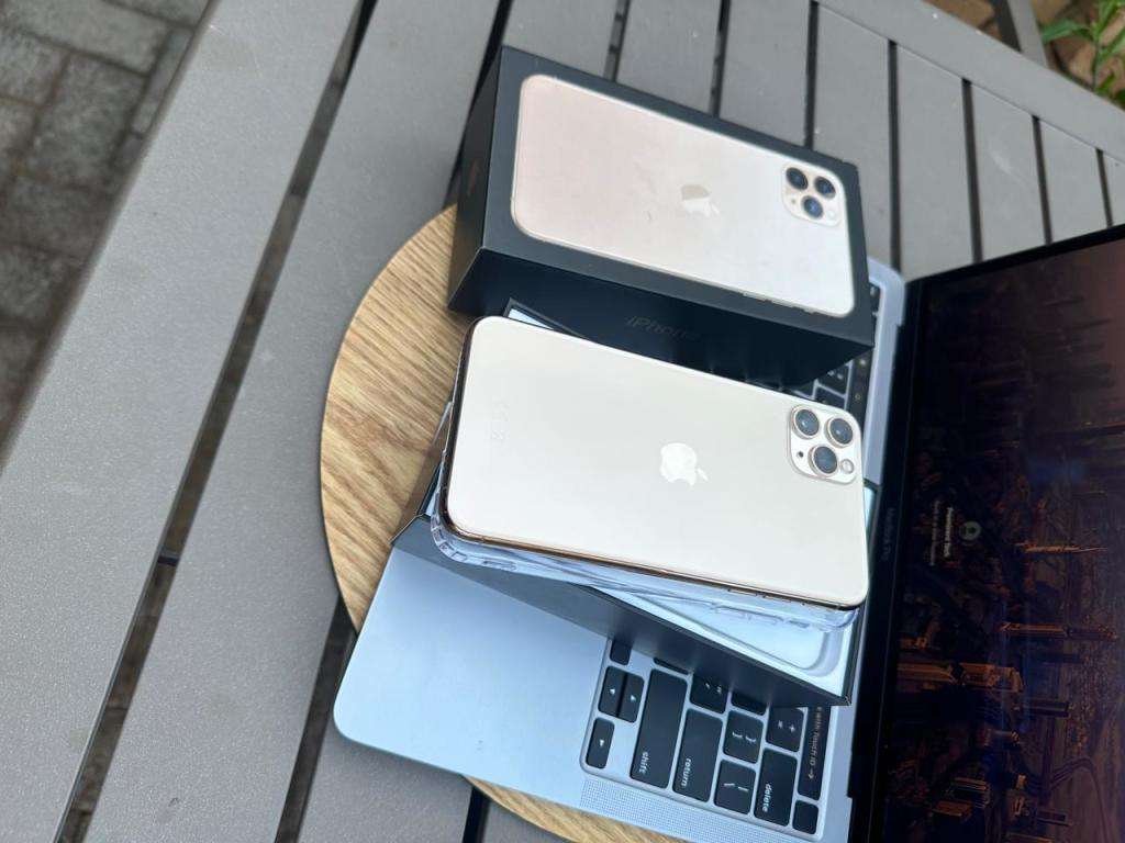 iPhone 11 Pro Max (64GB) Gold