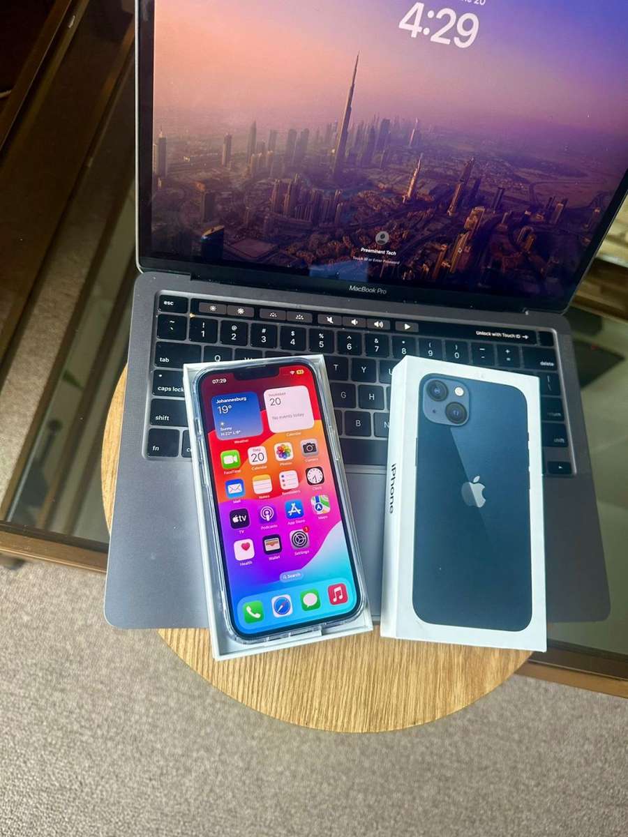 iPhone 13 , Midnight (128GB)  Excellent Pre-owned  Condition + box, charger and Accessories