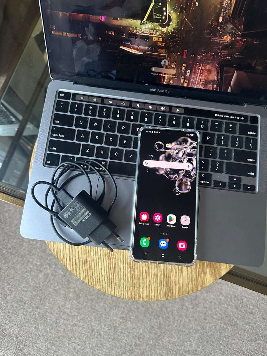 Samsung Galaxy S20 Ultra, Black 12GB RAM (256GB)