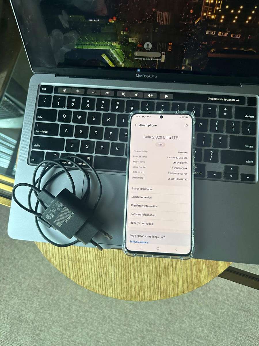 Samsung Galaxy S20 Ultra, Black 12GB RAM (256GB)