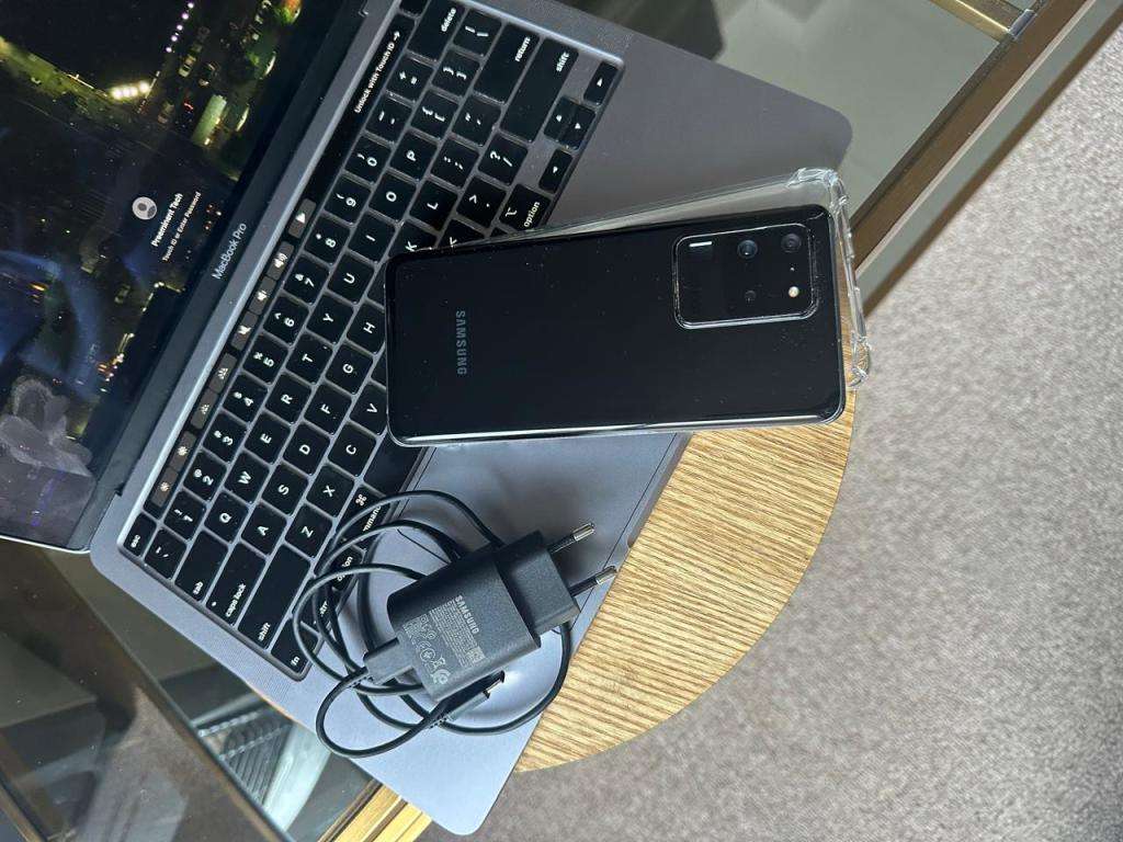 Samsung Galaxy S20 Ultra, Black 12GB RAM (256GB)