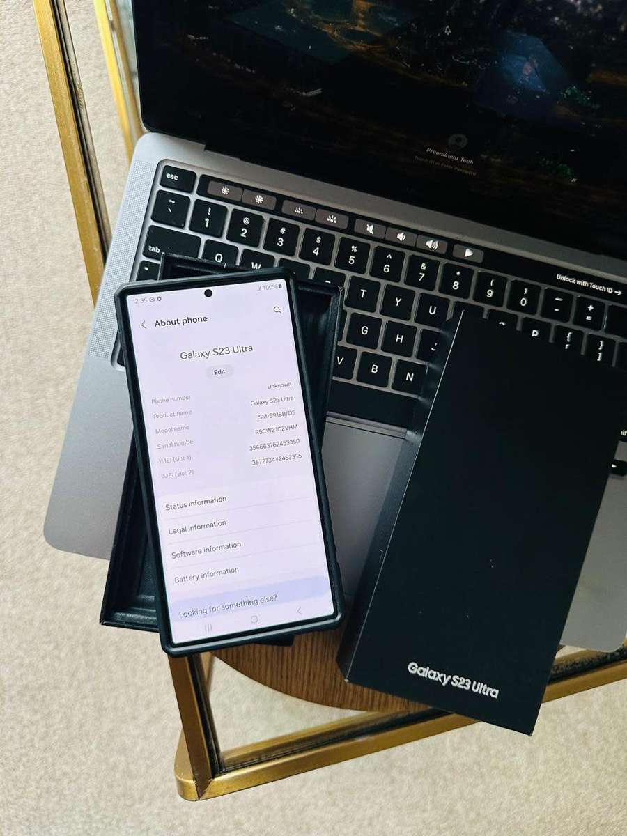 Samsung Galaxy S23 Ultra Phantom Black 12GB RAM (256GB) In Prestine Condition + Box & Accessories