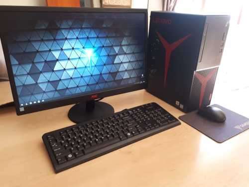 Complete gaming setup. 7th gen i7