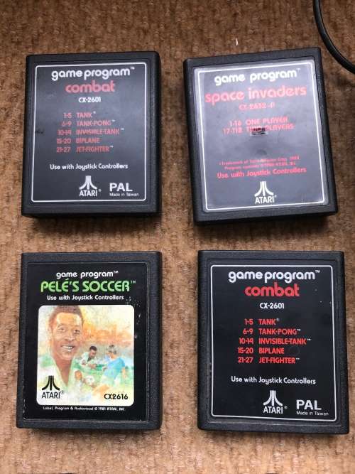 Retro Gaming Bundle - Atari 2600 and Famicom