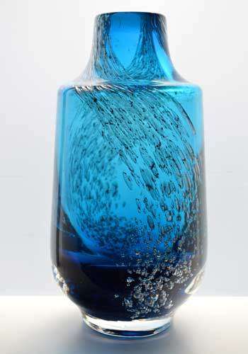 LARGE COBALT BLUE WITH AIR BUBBLES : A 70s BEAUTY DESIGNED BY HEINRICH LOFFELHART FOR SCHOTT ZWIESEL