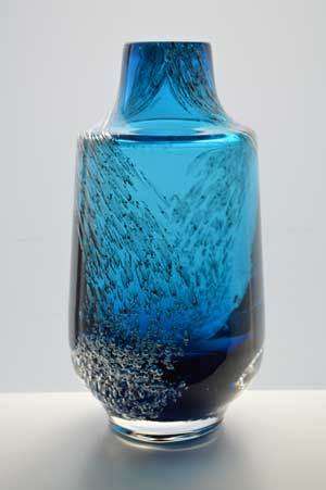 LARGE COBALT BLUE WITH AIR BUBBLES : A 70s BEAUTY DESIGNED BY HEINRICH LOFFELHART FOR SCHOTT ZWIESEL