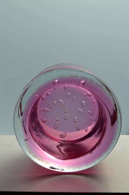 DAZZLINGLY BEAUTIFUL MODERN PINK CZECH ART BOWL DESIGNED BY JAROSLAV SVOBODA (1938-) IN 1974
