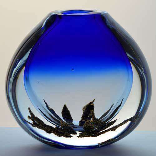 *SIGNED!! DAZZLINGLY BEAUTIFUL MODERN CZECH ART GLASS VASE (SPACEK) WITH METAL INCLUSIONS